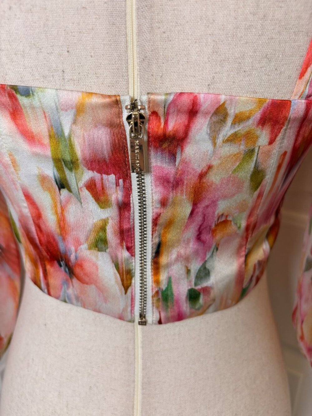 Marciano Guess Pink White Watercolor Satin Bustier Crop Top Sheer Sleeve Size 2 - Picture 7 of 10